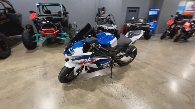2017 BMW S 1000 RR Image 4