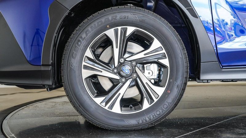 New 2025 Subaru Crosstrek PremiumImage 10
