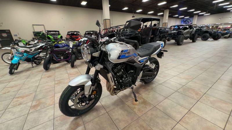 New 2026 Honda CB1000F Image 5