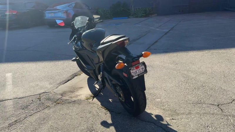 Used 2023 Yamaha YZF-R3 ABS Image 7