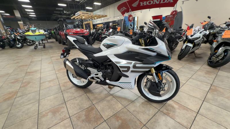 New 2026 CFMOTO 450SS Image 3