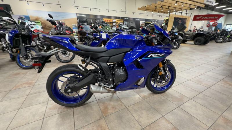 New 2026 Yamaha YZF-R7 Image 2