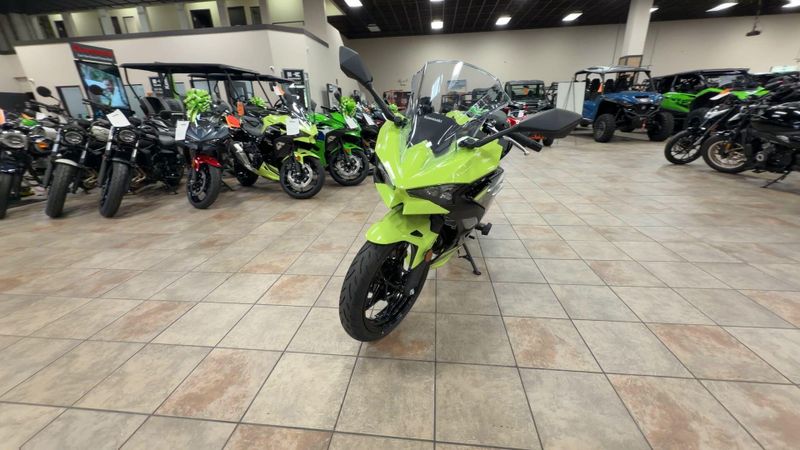 New 2026 Kawasaki NINJA 500 SE ABS Image 4