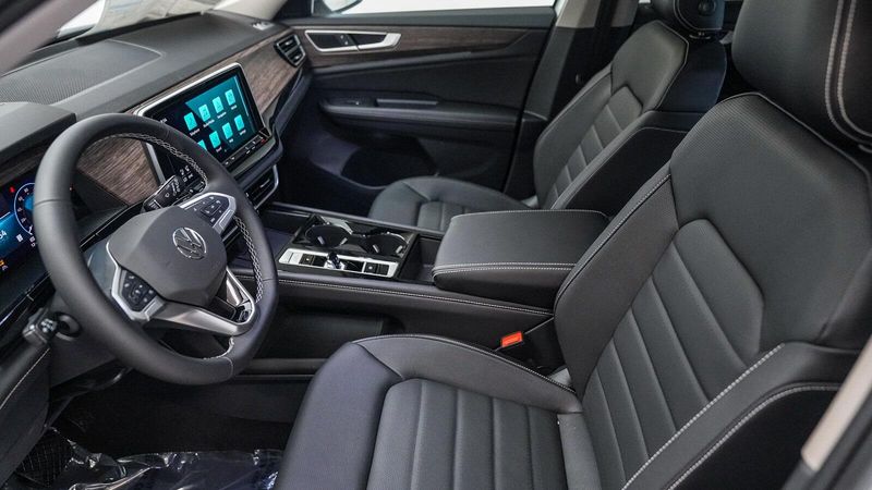 New 2025 Volkswagen Atlas 2.0T SELImage 19