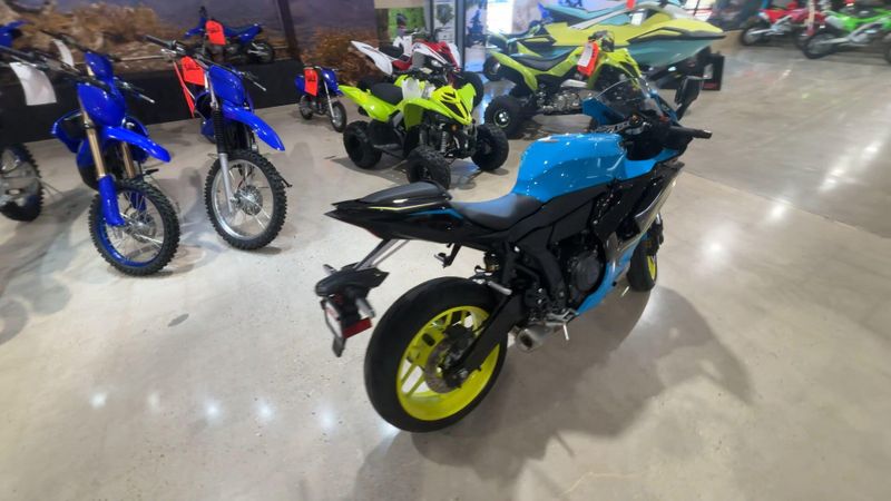 New 2026 Yamaha YZF-R7 Image 6