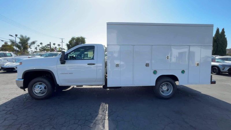 2024 Chevrolet Silverado 3500HD CC Work TruckImage 6