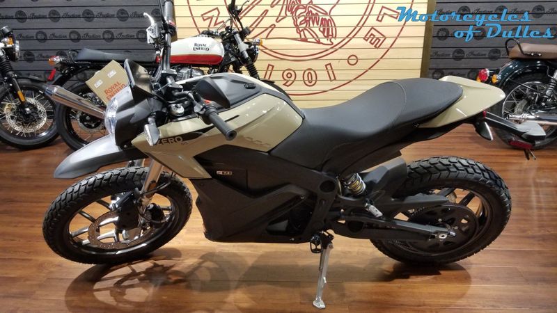 2023 Zero DS  in a Quicksand exterior color. Motorcycles of Dulles 571.934.4450 motorcyclesofdulles.com 