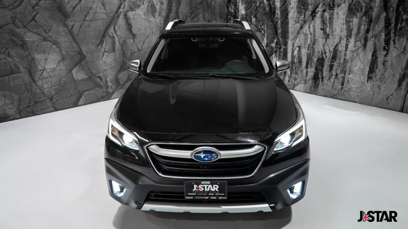 2022 Subaru Outback Touring photo 12