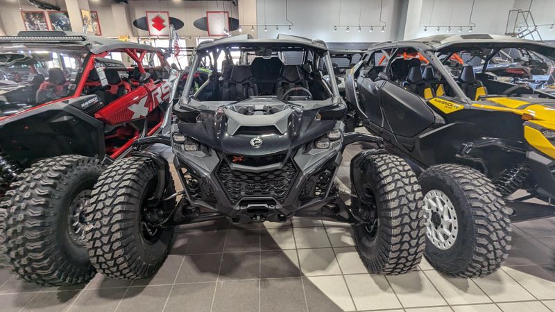 2025 Can-Am MAVERICK R MAX X 999T DCT TRIPLE BLACKImage 3