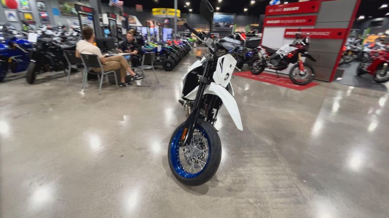 New 2025 Suzuki DR-Z4SM Image 3