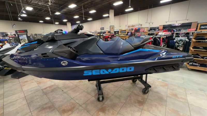New 2025 Sea Doo GTX 230 (SOUND SYSTEM) Image 6