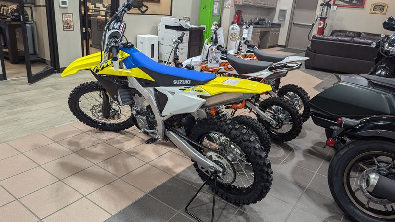 2025 Suzuki RMZ 450 Image 4