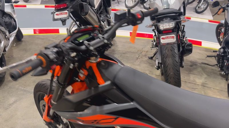 Used 2021 KTM 690 SMC R Image 9