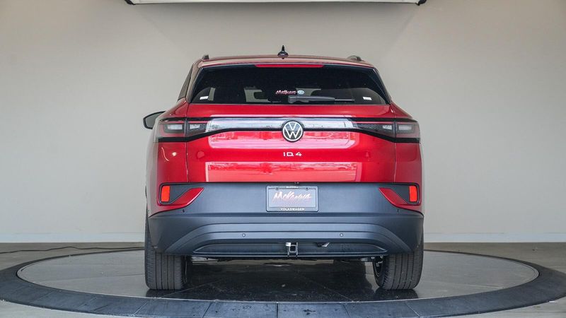 New 2025 Volkswagen ID.4 Pro SImage 3
