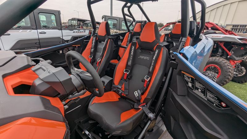 2025 Polaris RZR PRO S 4 ULTIMATE ORANGE RUST AND ZENITH BLUEImage 18