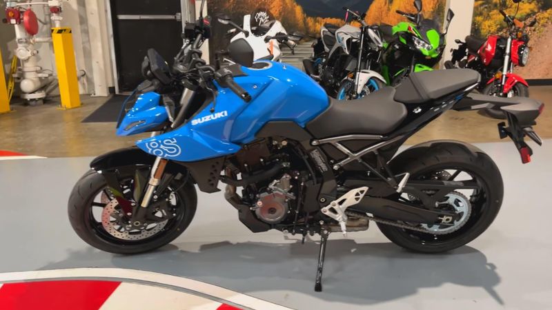 New 2025 Suzuki GSX-8S Image 8