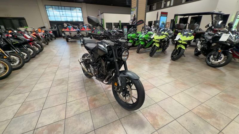 Used 2023 Honda CB300R ABS Image 3