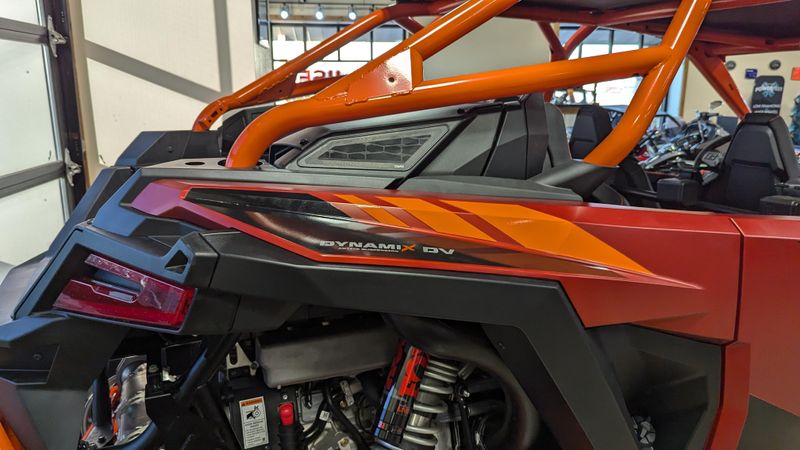 2025 Polaris RZR PRO R 4 FACTORYARMORED EDITION ORANGE BURST AND MATTE MARMALADE ORANGE Image 11