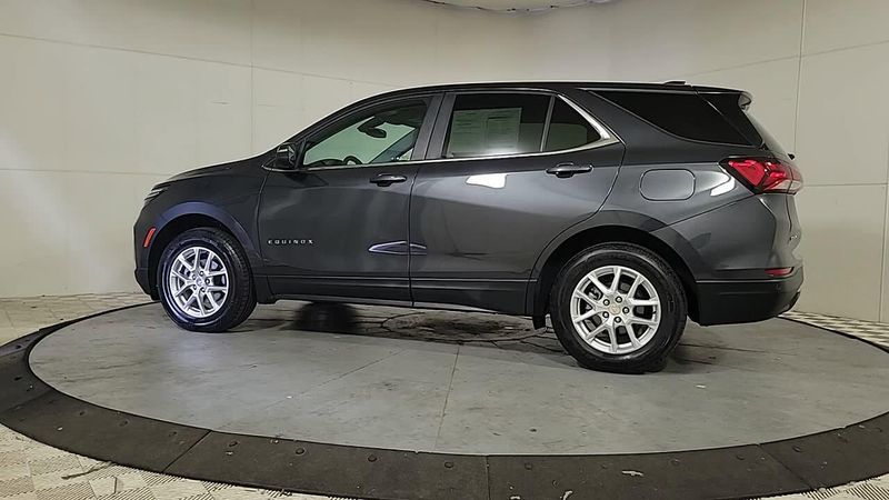 2023 Chevrolet Equinox LT photo 4