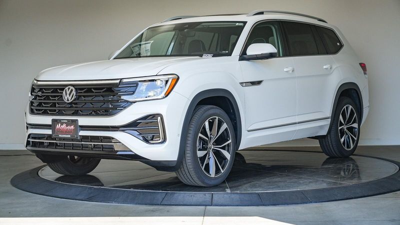 2025 Volkswagen Atlas 2.0T SEL Premium R-LineImage 1
