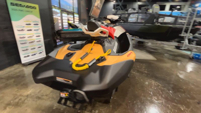 New 2024 Sea-Doo SPARK FOR 3 90 (SOUND SYSTEM) Image 3
