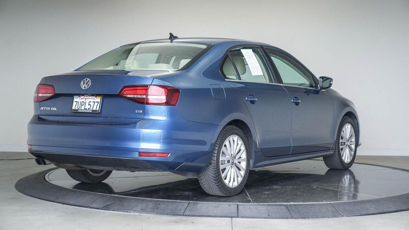 2016 Volkswagen Jetta 1.8T SELImage 5