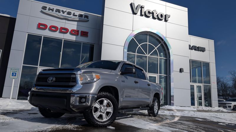 Used 2015 Toyota Tundra 4WD Truck Image 1