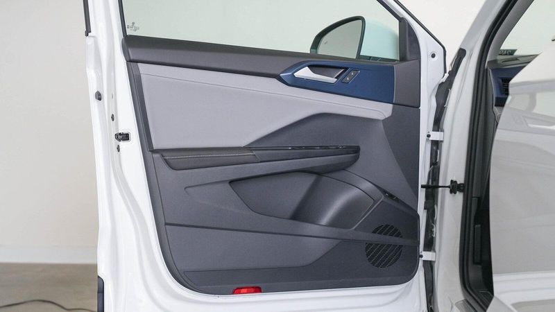 2024 Volkswagen Taos 1.5T SEImage 20