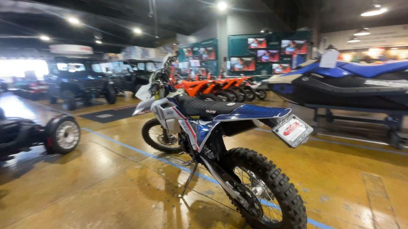 Used 2025 Husqvarna FE501W Image 2