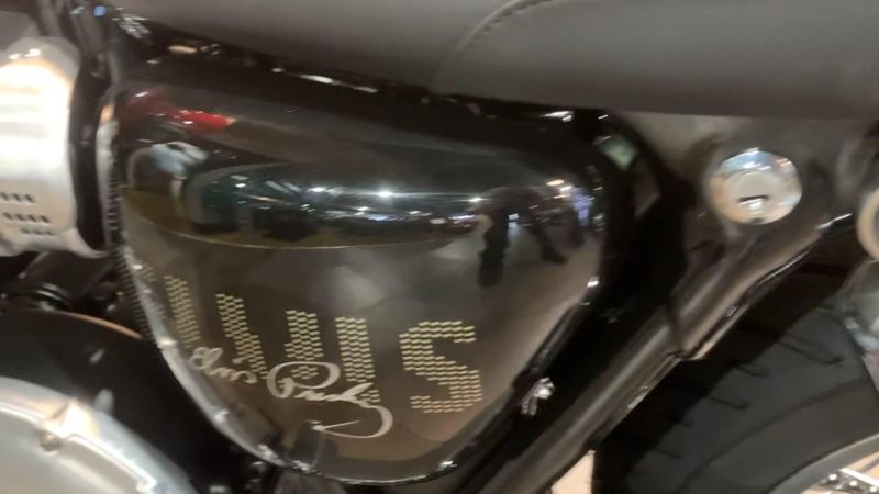 New 2025 Triumph BONNEVILLE T120 ELVIS EDITION Image 8