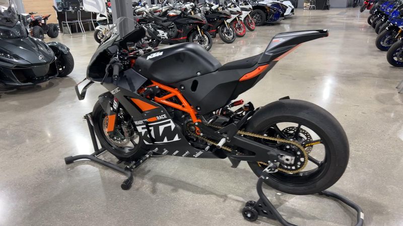 2023 KTM RC 8C  in a BLACK/ORANGE exterior color. Del Amo Motorsports of Redondo Beach (424) 390-7811 delamomotorsports.com 