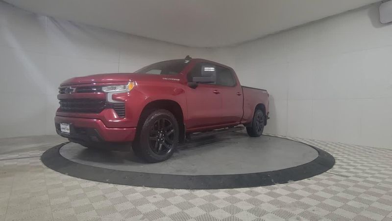 2023 Chevrolet Silverado 1500 RST photo 3