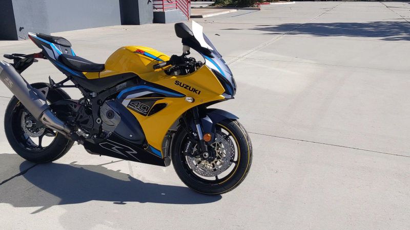 New 2027 Suzuki GSX-R1000 40TH ANNIVERSARY EDITION Image 6