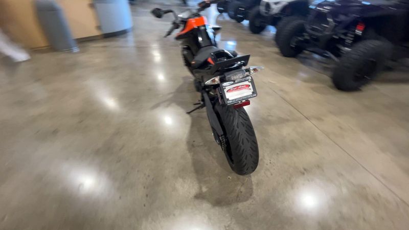 Used 2022 KTM 890 DUKE Image 7