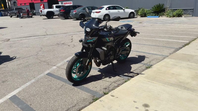 Used 2024 Yamaha MT-09 Image 4