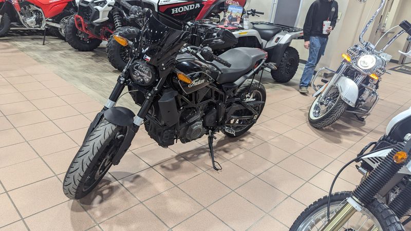 2019 Indian Motorcycle FTR 1200 THUNDER BLACK 49ST BASEImage 3