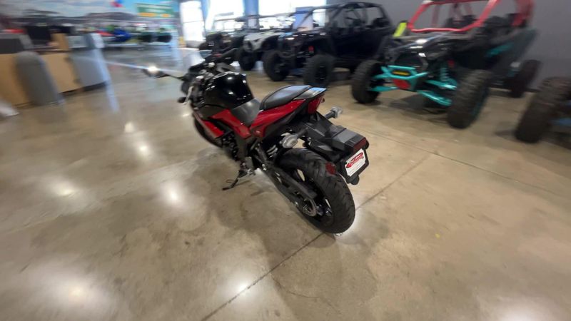 Used 2024 Suzuki GSX-R 250 Image 7