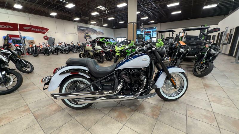 New 2026 Kawasaki VULCAN 900 CLASSIC Image 2