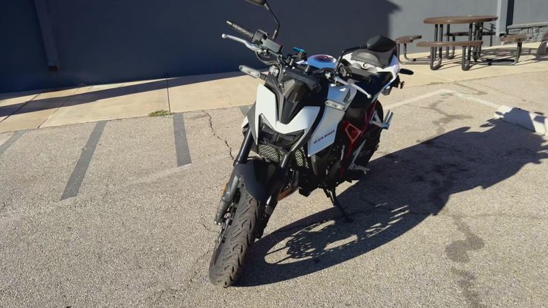 Used 2025 Honda CB750 HORNET Image 4