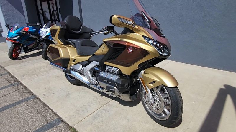 New 2025 Honda GOLDWING TOUR Image 5