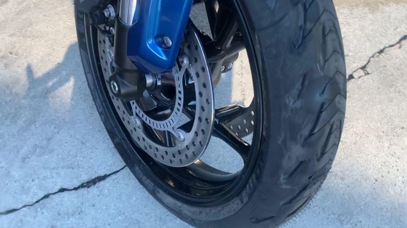 New 2025 Triumph TRIDENT 660 Image 9