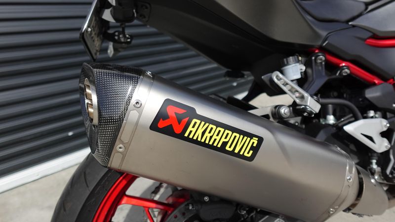 Used 2025 Kawasaki Z500 SE ABS 