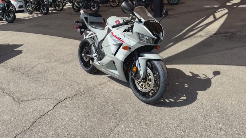 New 2026 Honda CBR600RR Image 7