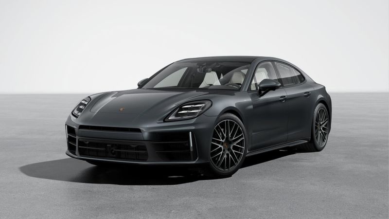 2025 Porsche Panamera 4Image 1