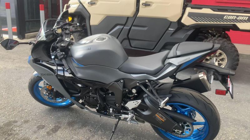 New 2026 Kawasaki NINJA ZX-6R Image 6