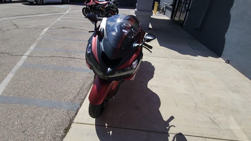 New 2025 Kawasaki NINJA ZX-14R ABS Image 7