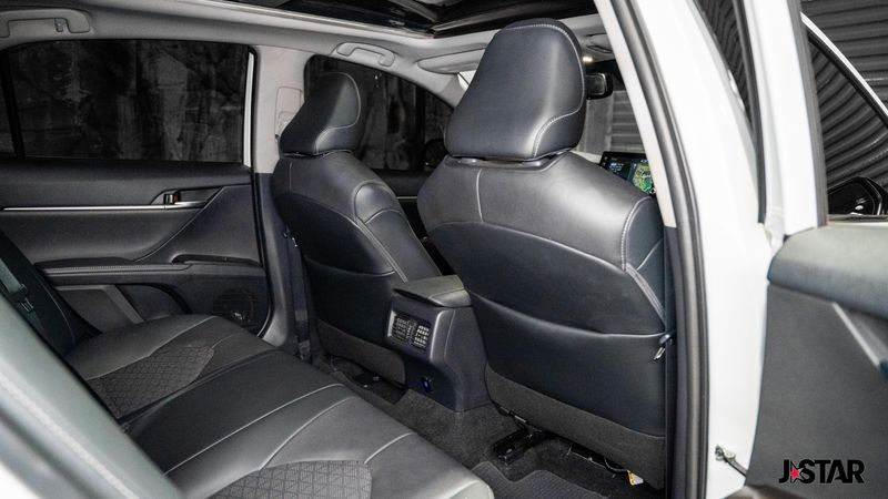 2021 Toyota Camry XSE photo 19