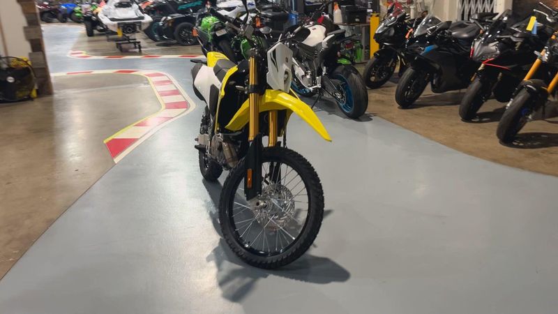 2025 Suzuki DR-Z4S Image 2