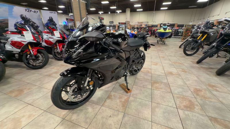 New 2026 Yamaha YZF-R7 Image 5