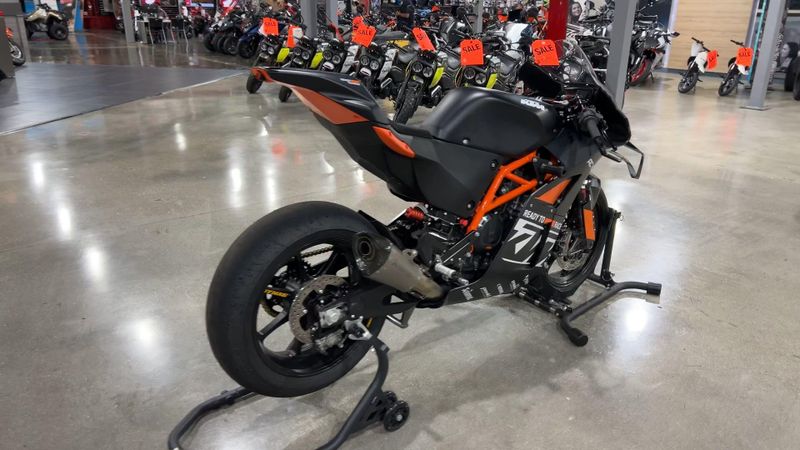 2023 KTM RC 8C  in a BLACK/ORANGE exterior color. Del Amo Motorsports of Redondo Beach (424) 390-7811 delamomotorsports.com 